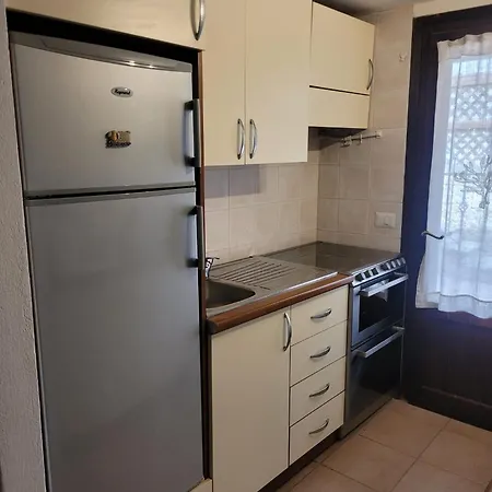 Holiday home Un Nido Al Villaggio Mandorli *